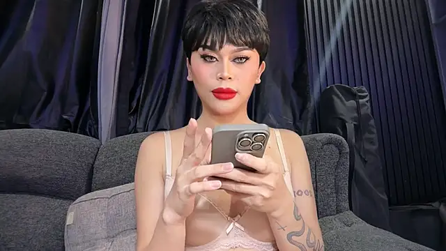 erotictsmonica online show from May 1, 4:28 am