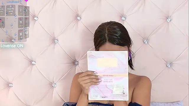 CaterinaRomano online show from September 15, 8:53 pm