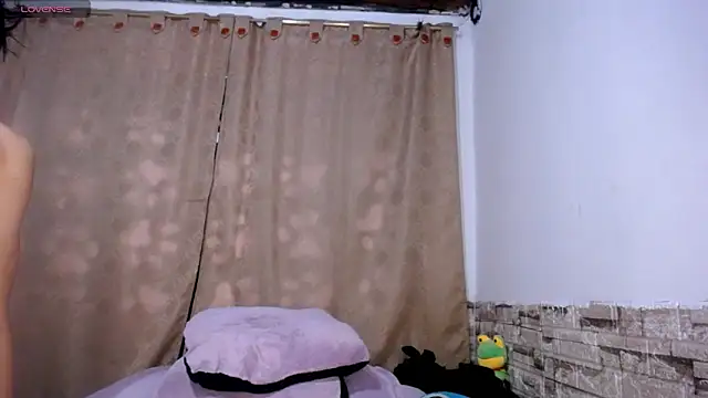 DaraKat18 online show from March 20, 10:36 pm