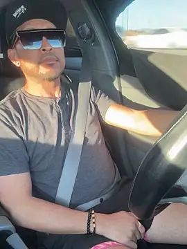 Snapshot of RiverTM chatting on September 23, 12:57 am RiverTM online show from September 23, 12:57 am