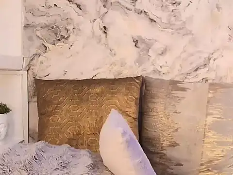 Snapshot of Alana_sinclaire chatting on September 12, 5:57 pm Alana sinclaire online show from September 12, 5:57 pm