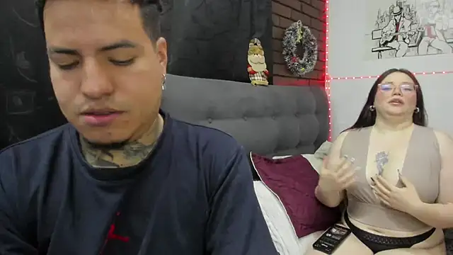 CrisabellssEden online show from December 5, 7:10 pm