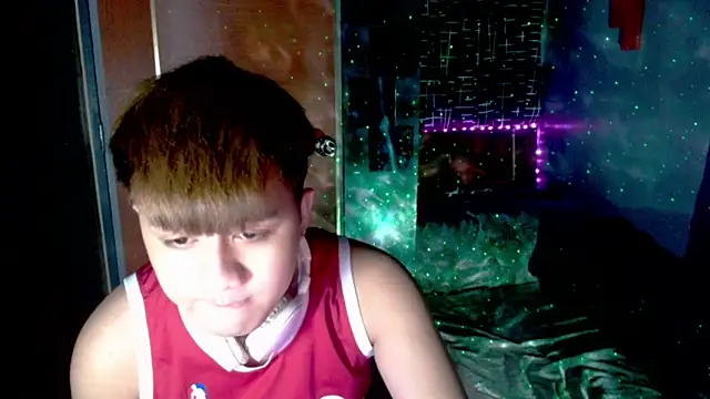 Snapshot of KentAivan chatting on February 6, 5:38 pm KentAivan online show from February 6, 5:38 pm