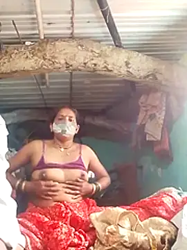 CUTE-004 online show from October 23, 8:13 am