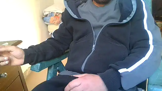 Snapshot of malessere1846 chatting on October 3, 1:30 pm malessere1846 online show from October 3, 1:30 pm