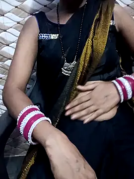 Snapshot of Bhabhilux2025 chatting on September 15, 5:02 pm Bhabhilux2025 online show from September 15, 5:02 pm