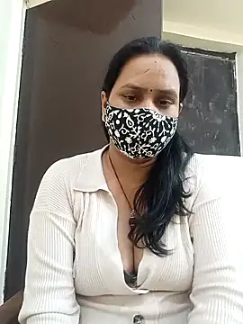 Snapshot of Your-vipasha chatting on February 18, 5:31 pm Your-vipasha online show from February 18, 5:31 pm