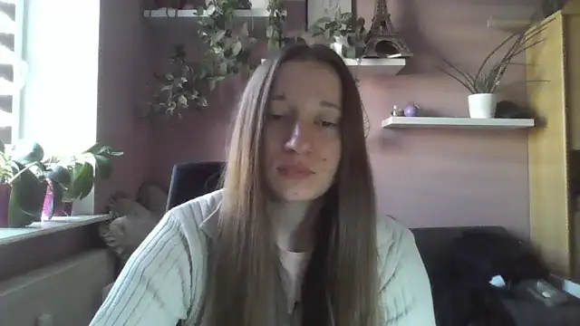 LindaPretty online show from October 14, 6:25 am