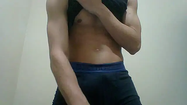 Snapshot of Osamabigdick7 chatting on March 18, 11:08 pm Osamabigdick7 online show from March 18, 11:08 pm