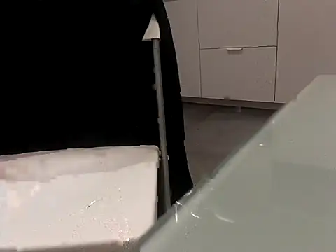 Snapshot of BogossFrench chatting on October 4, 7:34 pm BogossFrench online show from October 4, 7:34 pm