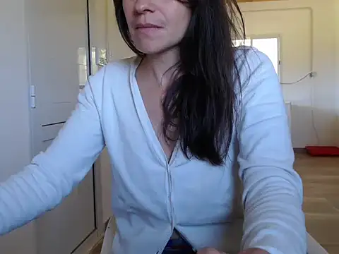 Missforever online show from November 17, 4:24 pm