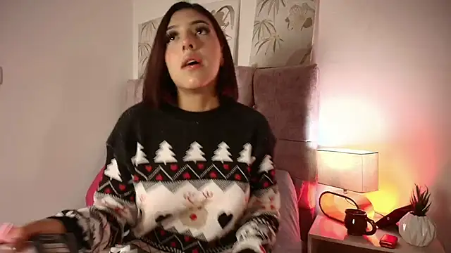 Dulce Bella  online show from December 14, 3:34 am