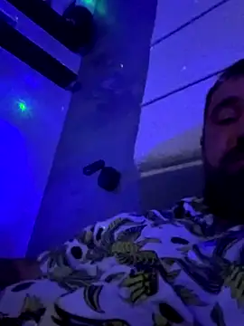 Snapshot of KstnSrg19 chatting on September 18, 10:56 pm KstnSrg19 online show from September 18, 10:56 pm