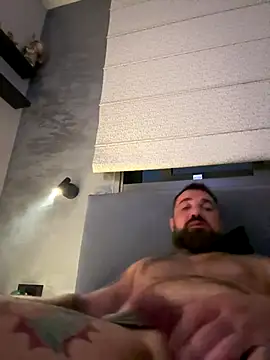 Snapshot of KstnSrg19 chatting on October 24, 3:14 am KstnSrg19 online show from October 24, 3:14 am