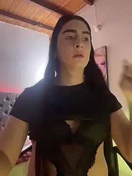Snapshot of lola_diez chatting on May 1, 1:54 am lola diez online show from May 1, 1:54 am