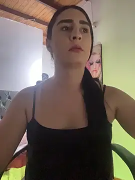 Snapshot of lola_diez chatting on May 28, 12:41 am lola diez online show from May 28, 12:41 am