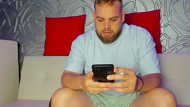 Sweetberryhot online show from October 25, 7:30 pm