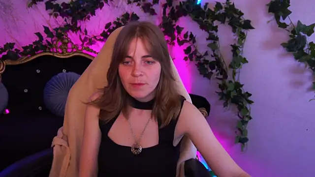 Snapshot of ShinyfromUa chatting on October 26, 10:15 pm ShinyfromUa online show from October 26, 10:15 pm