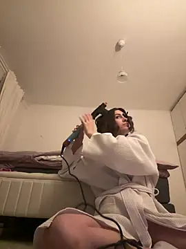 SophiiaStarr online show from April 4, 6:49 pm