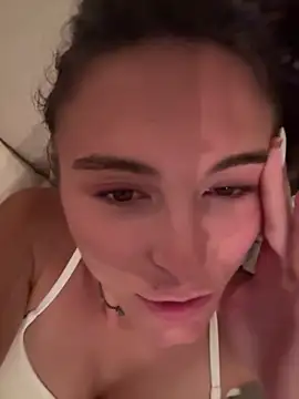 Snapshot of SophiiaStarr chatting on June 18, 8:57 pm SophiiaStarr online show from June 18, 8:57 pm