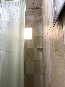 True Di online show from September 14, 1:43 pm