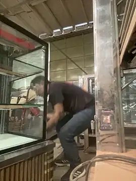 True Di online show from December 13, 8:25 pm