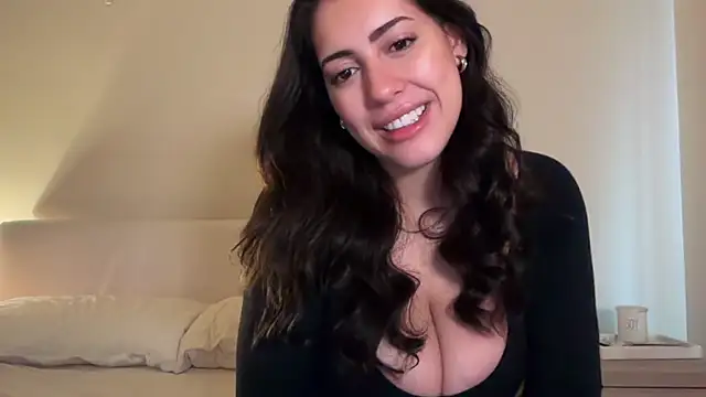Snapshot of sieeena chatting on June 3, 10:15 pm sieeena online show from June 3, 10:15 pm