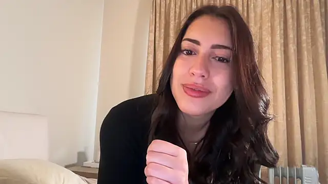Snapshot of sieeena chatting on June 8, 10:10 pm sieeena online show from June 8, 10:10 pm
