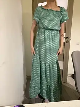 Snapshot of AnyaHellCat chatting on October 8, 8:06 pm AnyaHellCat online show from October 8, 8:06 pm