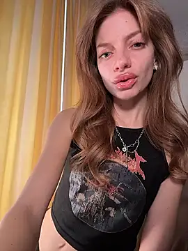 Snapshot of mari__papi chatting on January 18, 11:47 am mari papi online show from January 18, 11:47 am