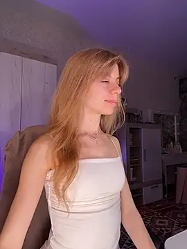 Snapshot of mari__papi chatting on June 7, 3:27 pm mari papi online show from June 7, 3:27 pm