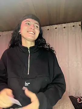 XBODTRIIPX online show from April 7, 4:13 am