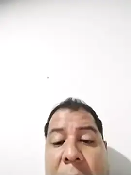 latinblack16 online show from December 1, 4:17 am