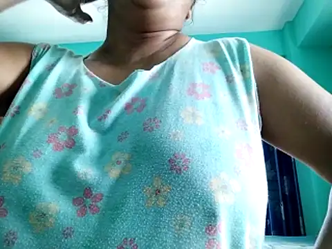 Snapshot of your-shapna chatting on April 25, 5:21 am your-shapna online show from April 25, 5:21 am