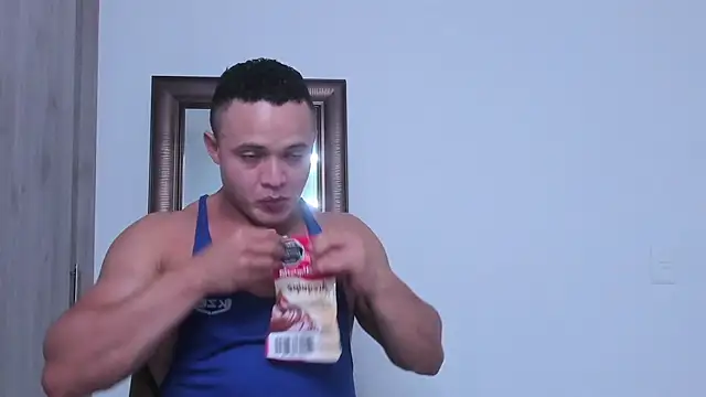 KingLevi01 online show from October 16, 10:33 pm