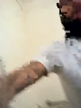 Mrluckstick online show from April 9, 3:39 pm