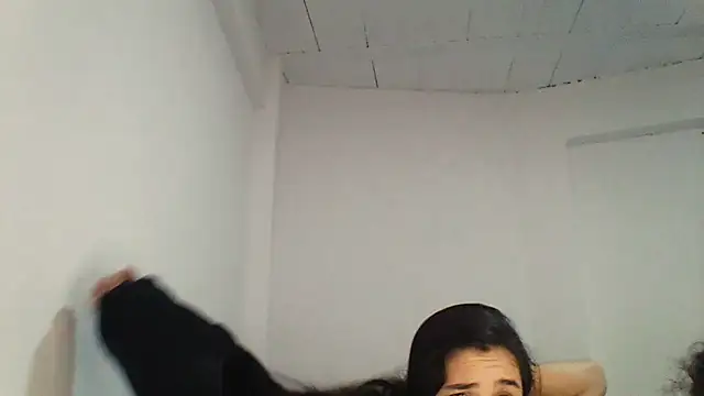 Snapshot of Sweet_and_Rous0 chatting on March 16, 1:44 am Sweet and Rous0 online show from March 16, 1:44 am