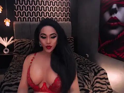 Snapshot of AOSexBombshell chatting on June 30, 11:33 am AOSexBombshell online show from June 30, 11:33 am
