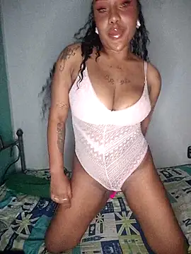 Queen Amara online show from February 27, 3:50 am