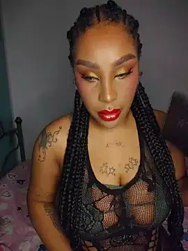 Snapshot of Queen_Amara chatting on June 2, 4:03 am Queen Amara online show from June 2, 4:03 am