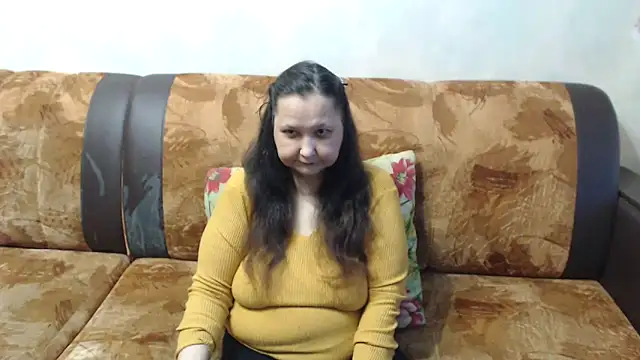 Snapshot of emu-_ chatting on November 19, 10:04 am emu- online show from November 19, 10:04 am