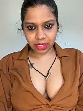 Snapshot of SpicykhalifaX chatting on May 27, 11:29 am SpicykhalifaX online show from May 27, 11:29 am