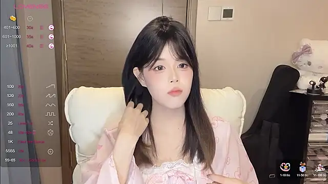 Koi-00 online show from November 5, 3:56 pm