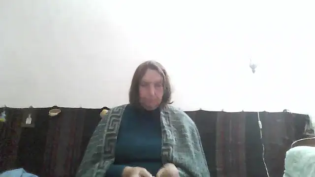 Snapshot of AnnaLive570 chatting on April 29, 3:27 pm AnnaLive570 online show from April 29, 3:27 pm