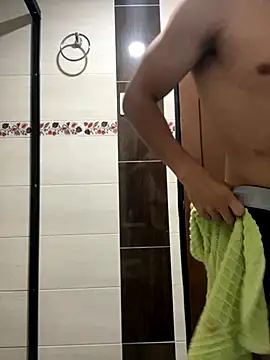 0anonimo bottom1 online show from September 10, 1:49 am