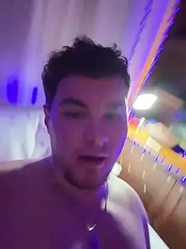 Snapshot of vaaalodia chatting on February 2, 9:57 pm vaaalodia online show from February 2, 9:57 pm