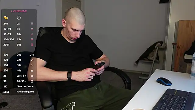 Ryan Dozer online show from January 11, 7:02 am