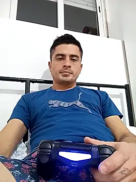 Andr3s69xxx online show from February 6, 9:07 pm