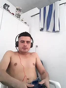 Andr3s69xxx online show from April 26, 2:37 pm