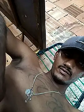 Snapshot of joreldella chatting on November 4, 3:33 pm joreldella online show from November 4, 3:33 pm